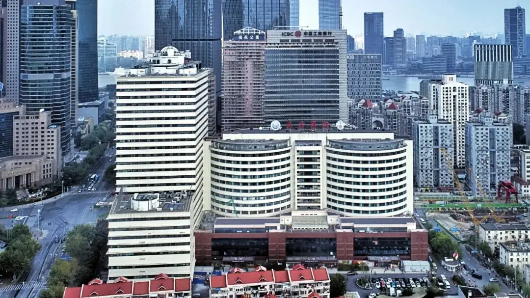 Shanghai East Hospital, Tongji University exterior